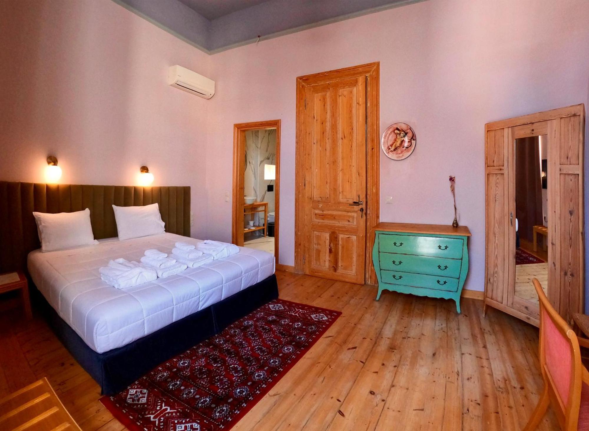 Vasilikon Hotel 1888 The Past Is Present Historical Preservation Monument Kalamata Exterior foto